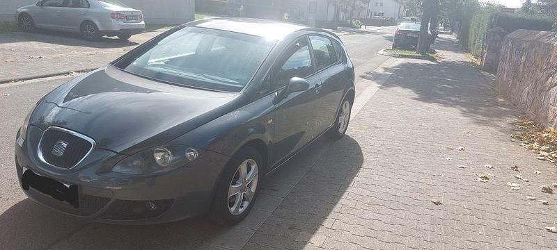 Grau Gebraucht 2007 Seat Leon Sport Limousine | 2.399 € (Fairer Preis) - Bild 1/4