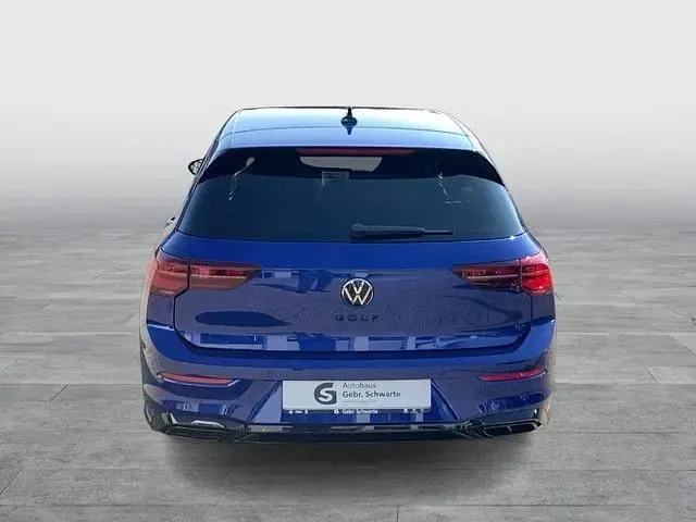 Gebraucht VW Golf VIII R-line 131 PS (96 kW) 2023 Blau Limousine