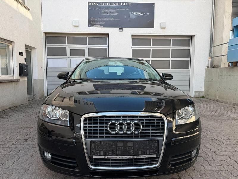 Gebraucht Audi A3 Attraction 125 PS (91 kW) 2008 Schwarz Kleinwagen