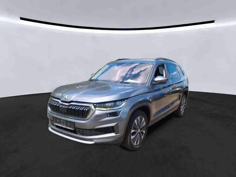 Graphitegrau metallic Gebraucht 2022 Skoda Kodiaq Tour SUV | 23.790 € (Guter Preis) - Bild 1/4