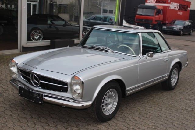 Silber Gebraucht 1967 Mercedes W113 Cabrio | 85.000 € - Bild 1/4