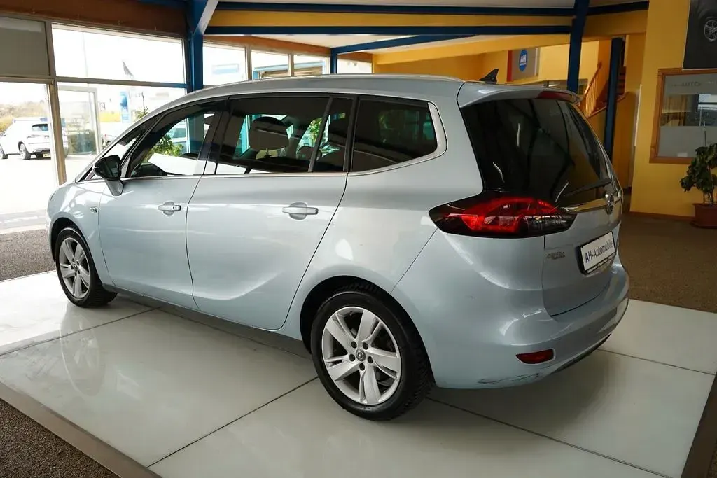 Gebraucht Opel Zafira Tourer Innovation 140 PS (102 kW) 2016 Silber Van / Kleinbus