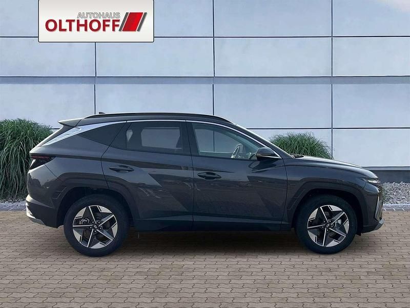 Neu Hyundai Tucson 215 PS (158 kW) 2025 Ecotronic gray SUV