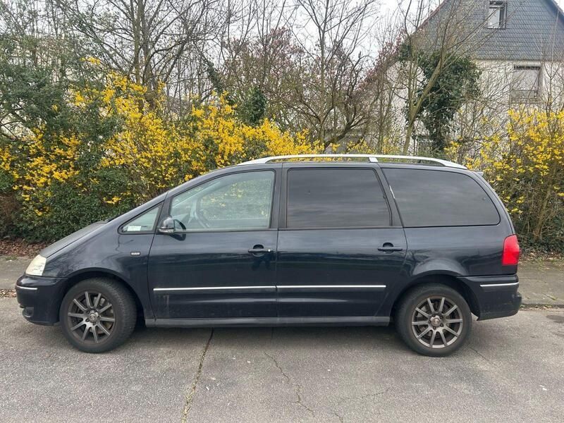 Blau Gebraucht 2006 VW Sharan Van / Kleinbus | 2.798 € (Fairer Preis) - Bild 1/3