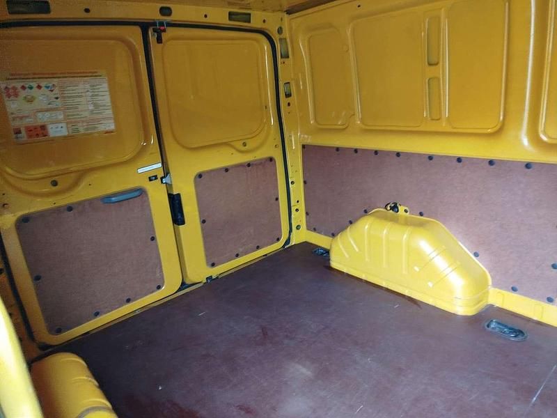 Gebraucht Ford Transit Basis 86 PS (63 kW) 2009 Gelb Pickup