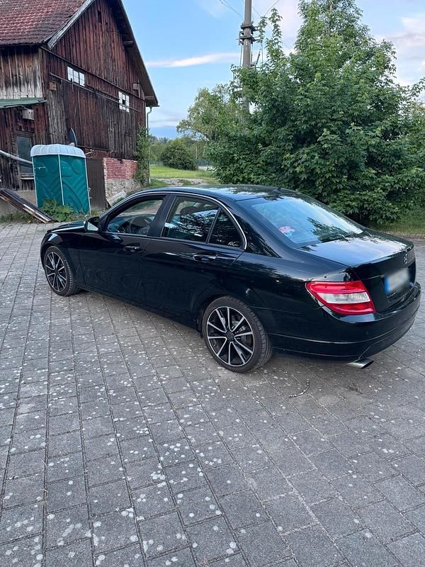 Gebraucht Mercedes C220 170 PS (125 kW) 2008 Schwarz Limousine