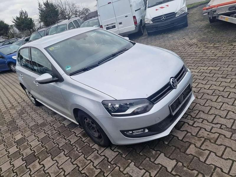 Gebraucht VW Polo Comfortline 75 PS (55 kW) 2012 Reflexsilber metallic Kleinwagen