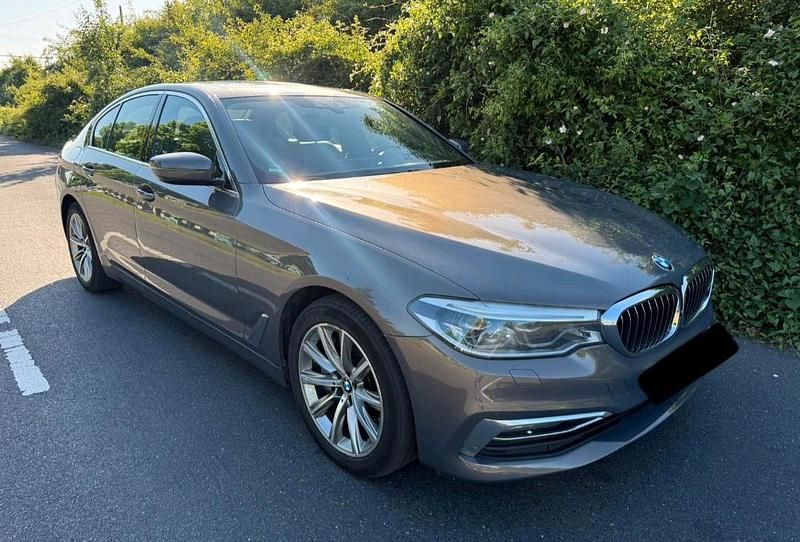 Braun Gebraucht 2018 BMW 540 Limousine | 23.000 € (Superpreis) - Bild 1/4