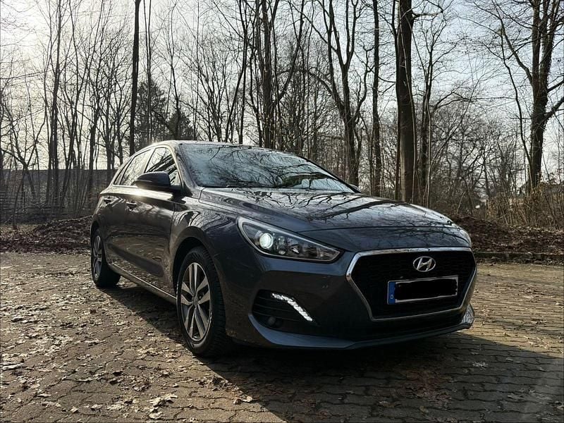 Gebraucht Hyundai i30 YES! 99 PS (72 kW) 2018 Grau Kombi