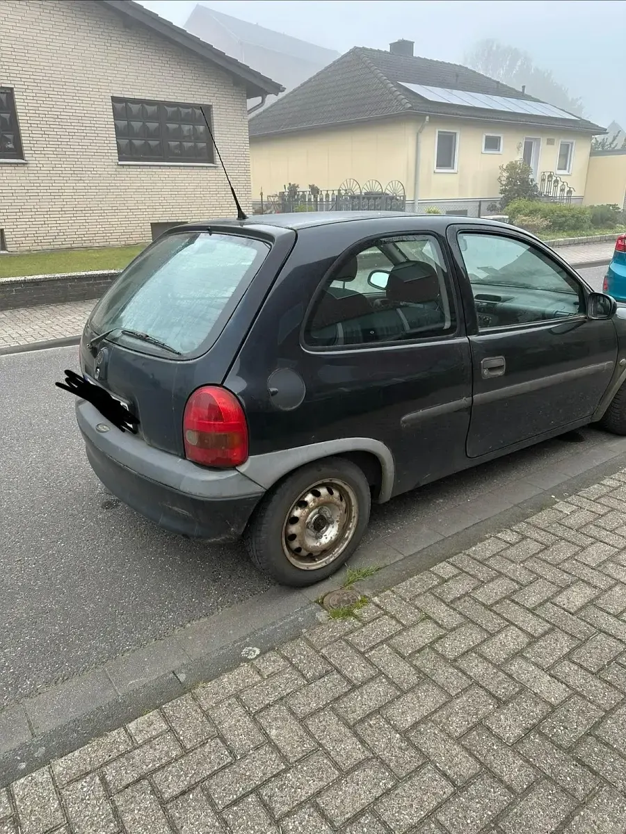 Gebraucht Opel Corsa 60 PS (44 kW) 1997 Schwarz Kleinwagen