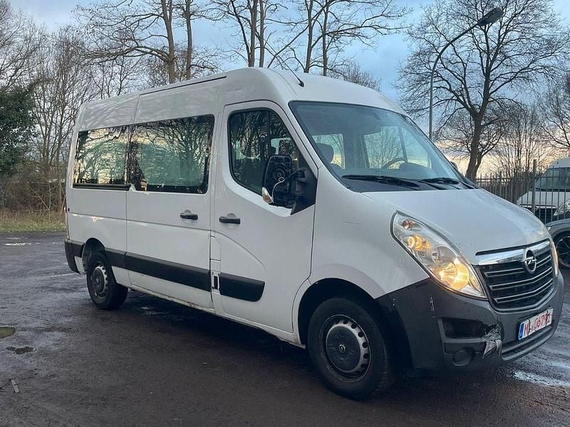 Weiß Gebraucht 2018 Opel Movano Kombi | 9.461 € (Superpreis) - Bild 1/4
