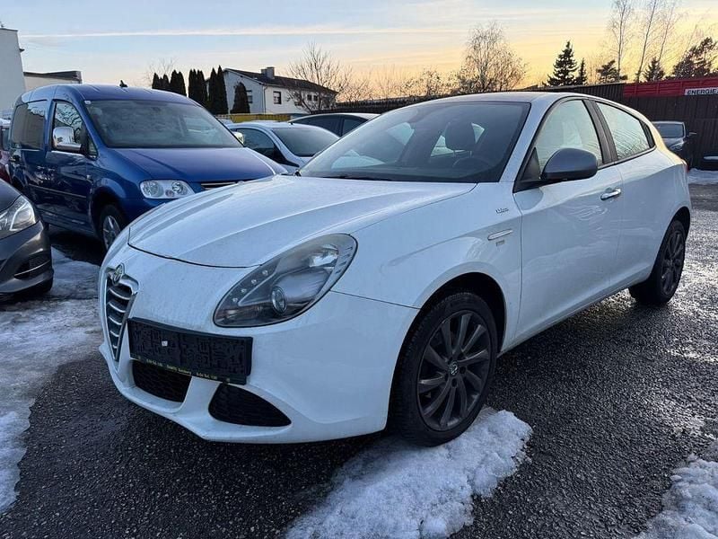 Gebraucht Alfa Romeo Giulietta Veloce 120 PS (88 kW) 2013 Weiß Kleinwagen