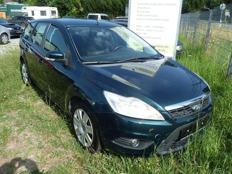 Grün Gebraucht 2008 Ford Focus Style Kombi | 1.900 € (Guter Preis) - Bild 1/4