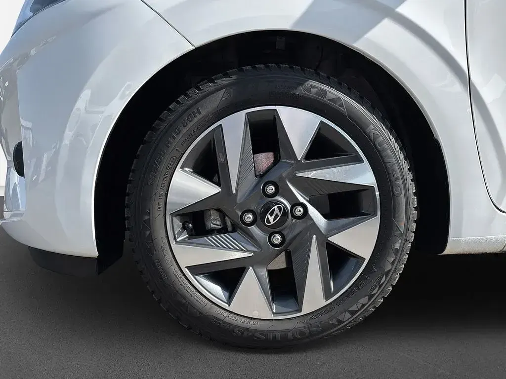 Gebraucht Hyundai i10 Trend 63 PS (46 kW) 2025 Weiss Kleinwagen