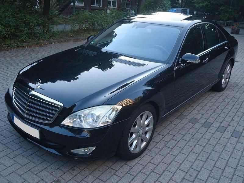 Schwarz Gebraucht 2009 Mercedes S350 Limousine | 15.899 € (Fairer Preis) - Bild 1/4