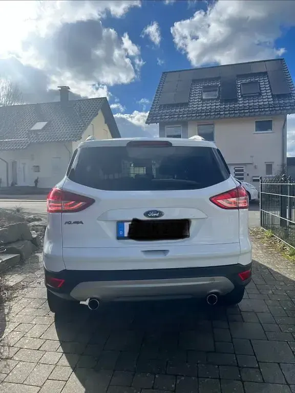 Usado Ford Kuga Titanium 140 HP (102 kW) 2013 Branco SUV