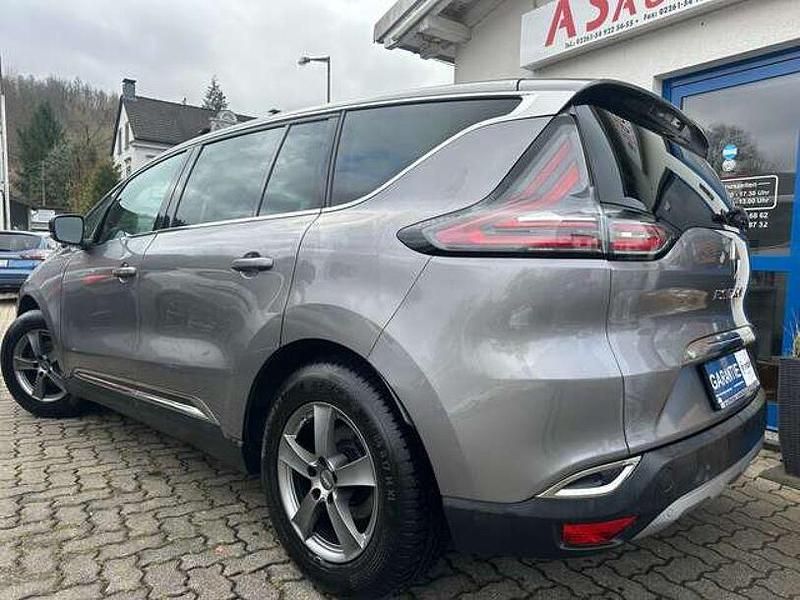 Gebraucht Renault Espace Life 160 PS (117 kW) 2019 Grau / stahlgrau Van / Kleinbus