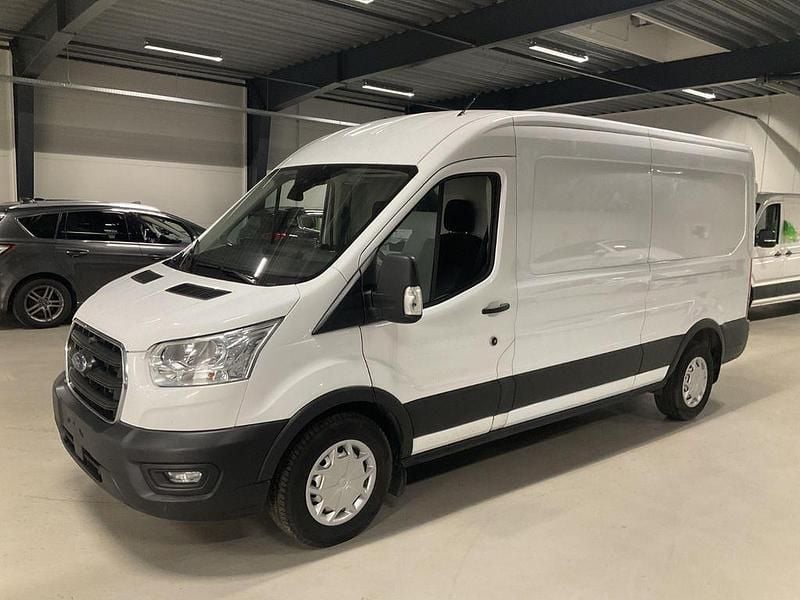 Gebraucht Ford Transit Trend 131 PS (96 kW) 2020 Weiß Van / Kleinbus