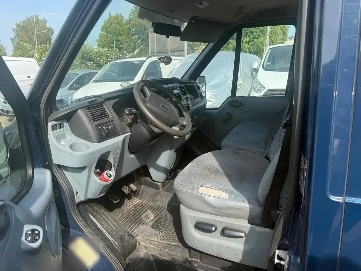 Gebraucht Ford Transit 105 PS (77 kW) 2012 Blau Van / Kleinbus