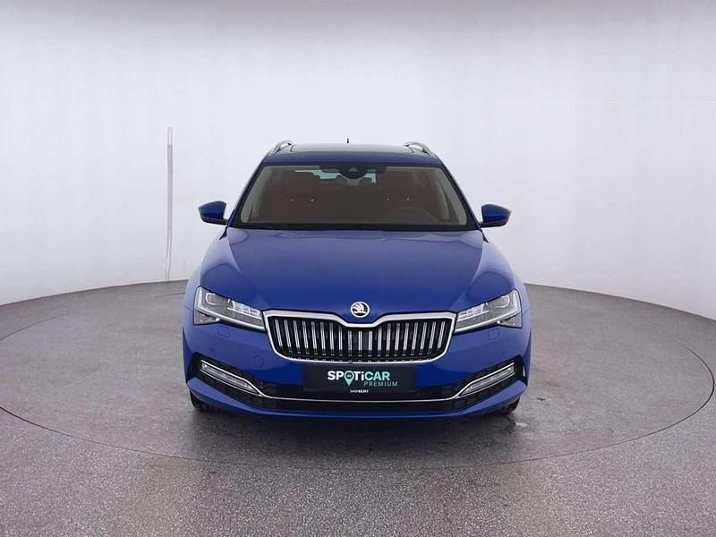Gebraucht Skoda Superb Style 190 PS (139 kW) 2022 Blau Kombi