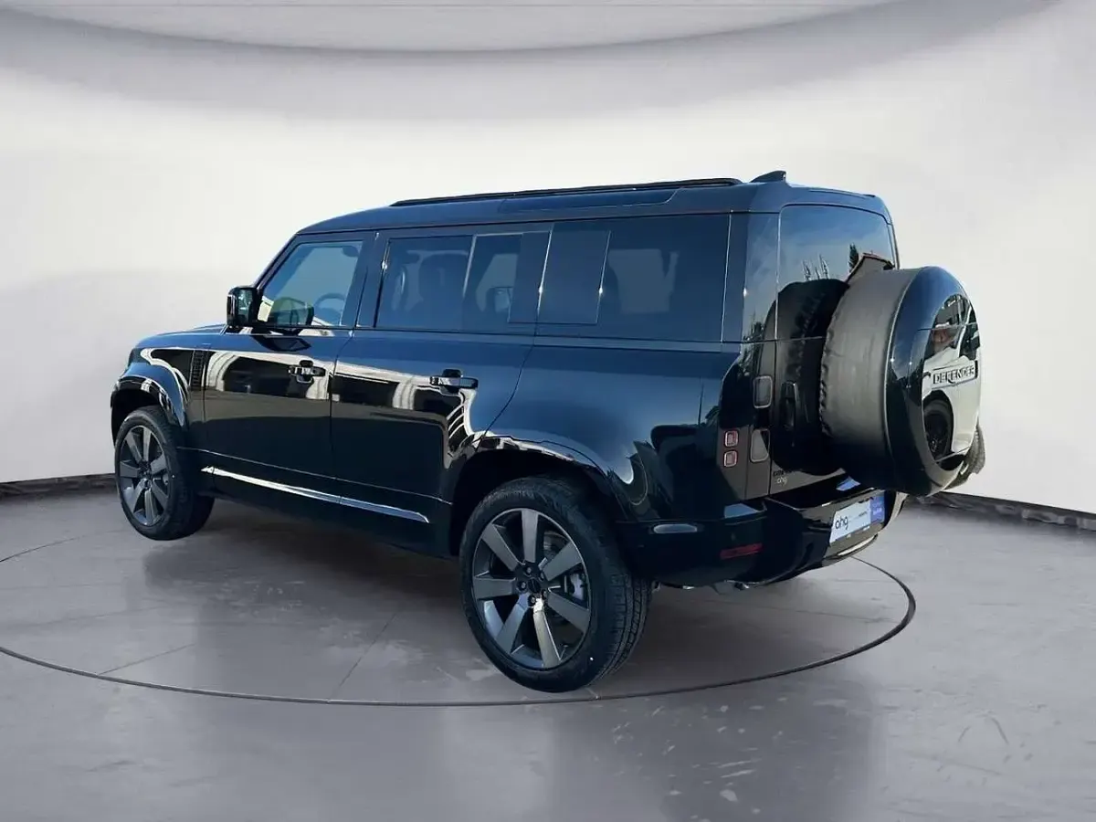 Neu Land Rover Defender HSE Dynamic 349 PS (256 kW) 2026 Schwarz SUV