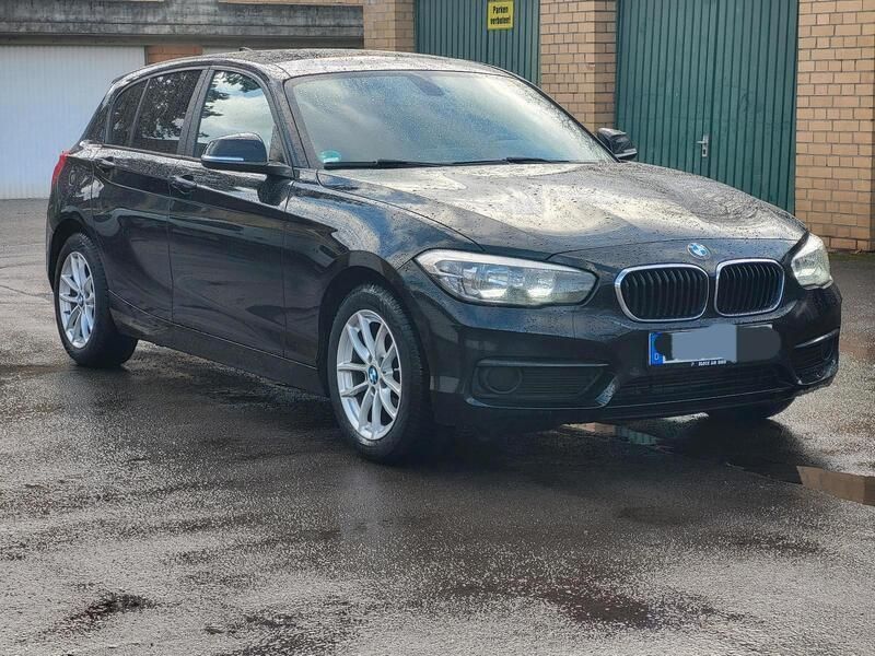 Schwarz Gebraucht 2015 BMW 116 Kleinwagen | 7.350 € - Bild 1/4