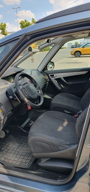 Schwarz Gebraucht 2011 Citroën C4 Picasso Exclusive Van / Kleinbus | 4.400 € (Guter Preis) - Bild 1/3
