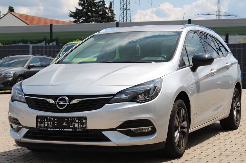 Silber Gebraucht 2022 Opel Astra Design & Tech Kombi | 13.490 € (Superpreis) - Bild 1/4