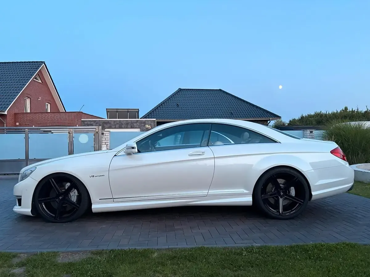 Gebraucht Mercedes CL63 AMG AMG 571 PS (419 kW) 2011 Weiß Coupé
