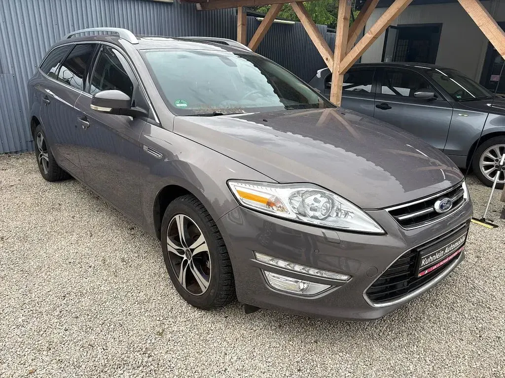 Gebraucht Ford Mondeo Titanium 160 PS (117 kW) 2011 Braun Limousine