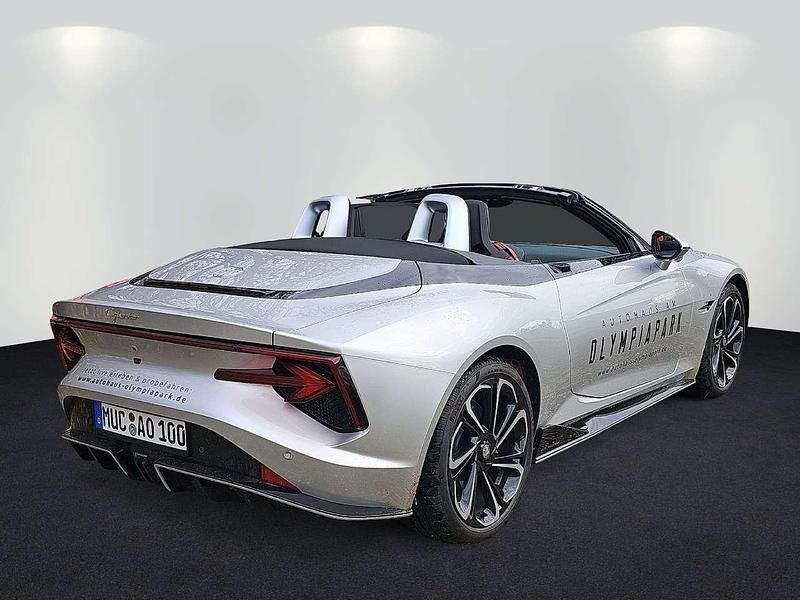 Gebraucht MG Cyberster 375 kW (510 PS) 2025 Silber Cabrio