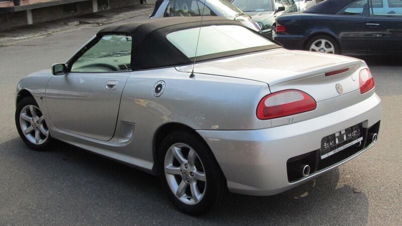 Gebraucht MG TF 136 PS (100 kW) 2003 Silber Cabrio