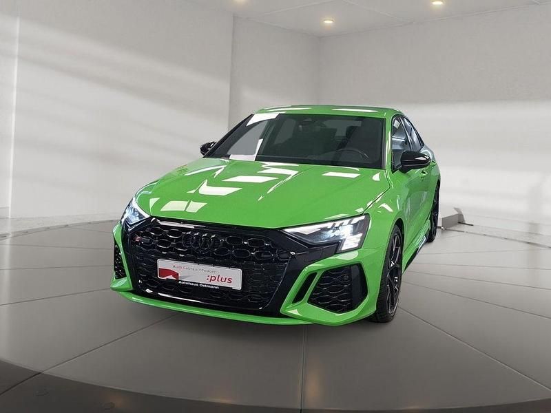 Gebraucht Audi RS3 Ambiente 400 PS (294 kW) 2023 Kyalamigrün Limousine