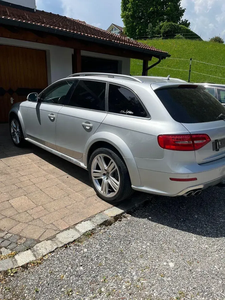 Gebraucht Audi A4 Allroad 177 PS (130 kW) 2012 Silber Kombi