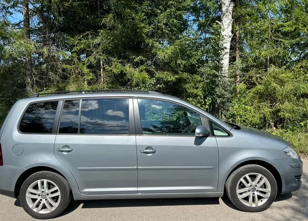 Gebraucht VW Touran Trendline 102 PS (75 kW) 2008 Grau Van / Kleinbus