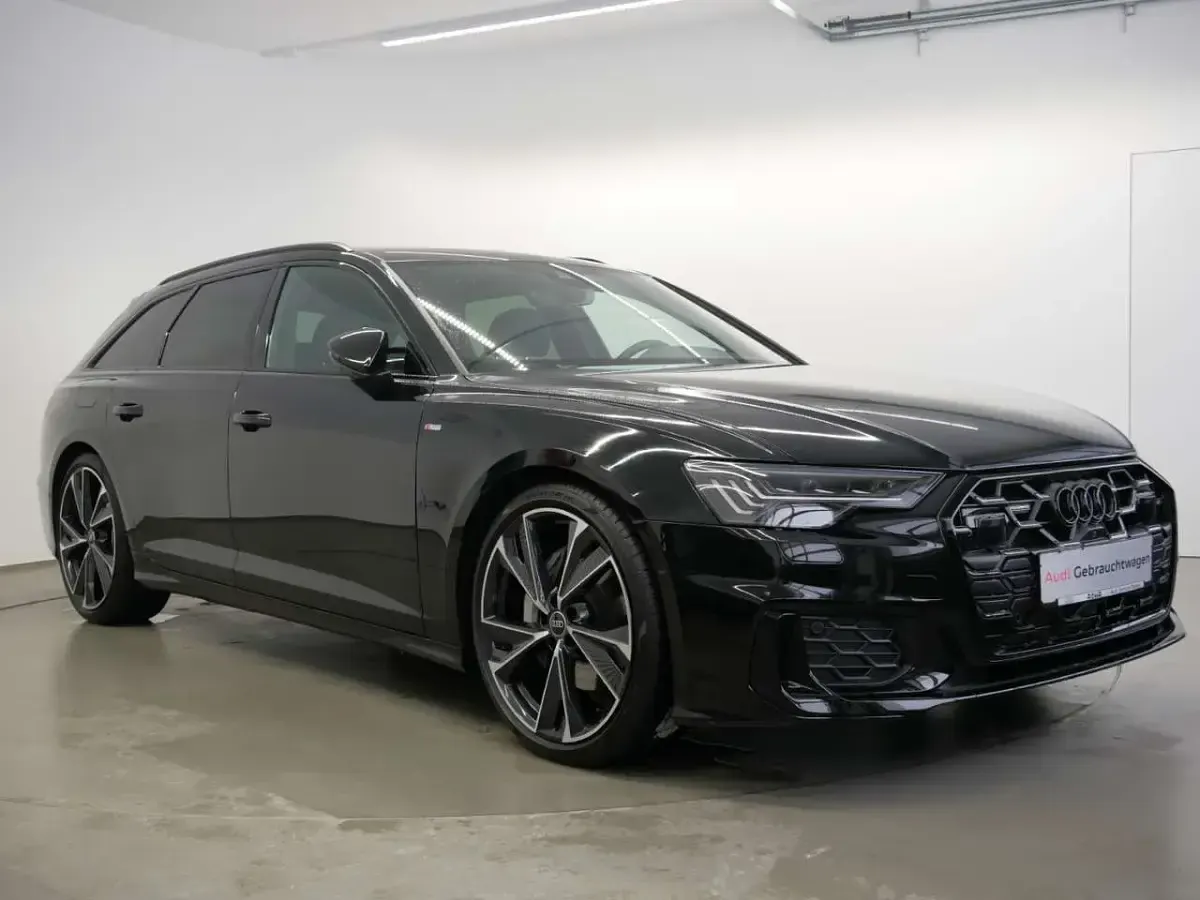 Gebraucht Audi A6 S-Line 286 PS (210 kW) 2025 Mythosschwarz metallic Kombi
