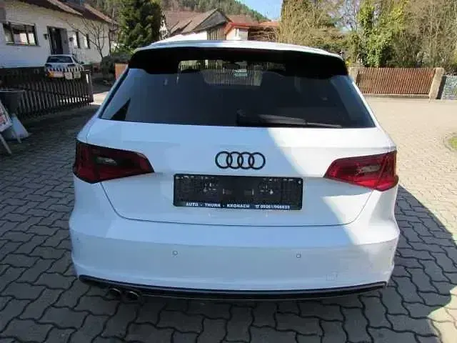 Gebraucht Audi A3 Sport 150 PS (110 kW) 2014 Weiß Limousine