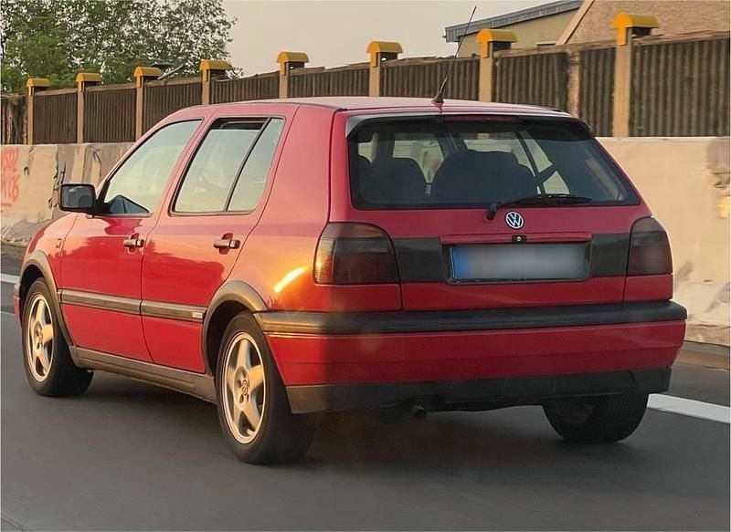 Rot Gebraucht 1996 VW Golf III Edition Kleinwagen | 3.750 € (Superpreis) - Bild 1/4