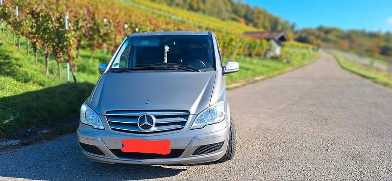 Beige Gebraucht 2012 Mercedes Viano Van / Kleinbus | 11.700 € (Superpreis) - Bild 1/4