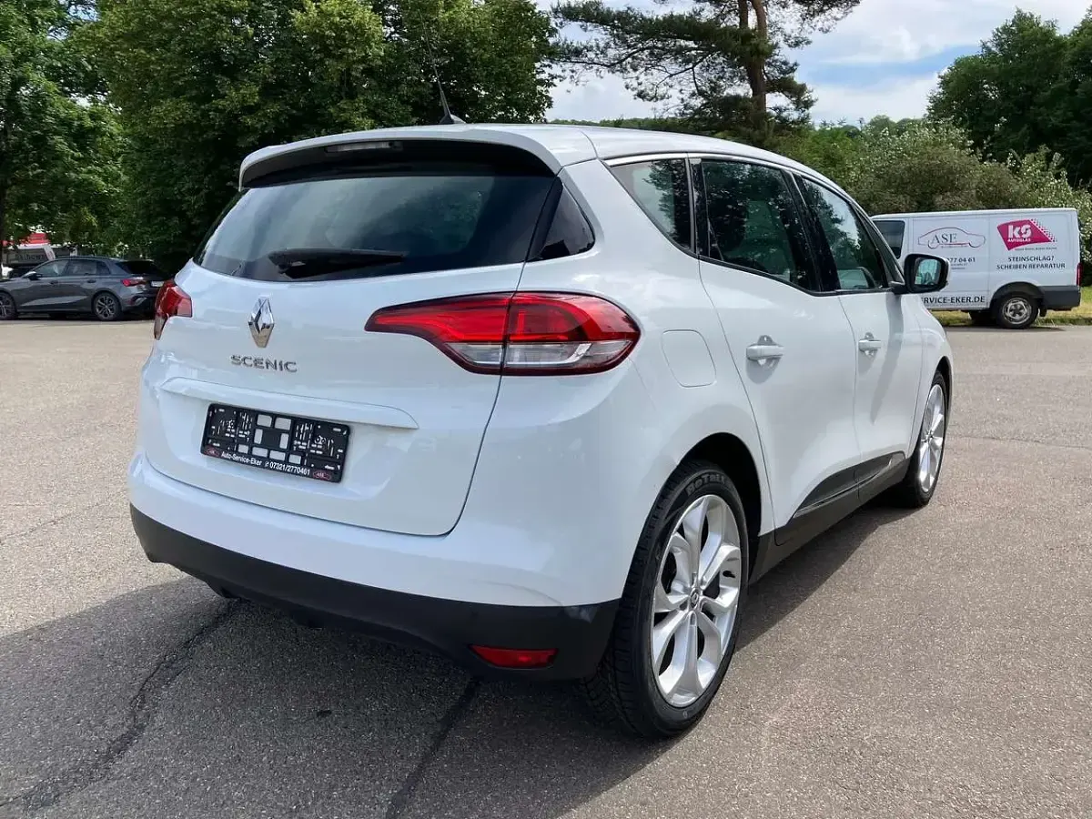 Gebraucht Renault Scénic IV Experience 110 PS (80 kW) 2017 Gletscherweiss Van / Kleinbus