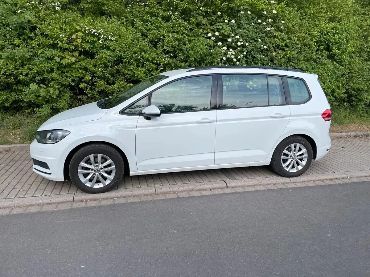 Gebraucht VW Touran 150 PS (110 kW) 2015 Weiß Van / Kleinbus