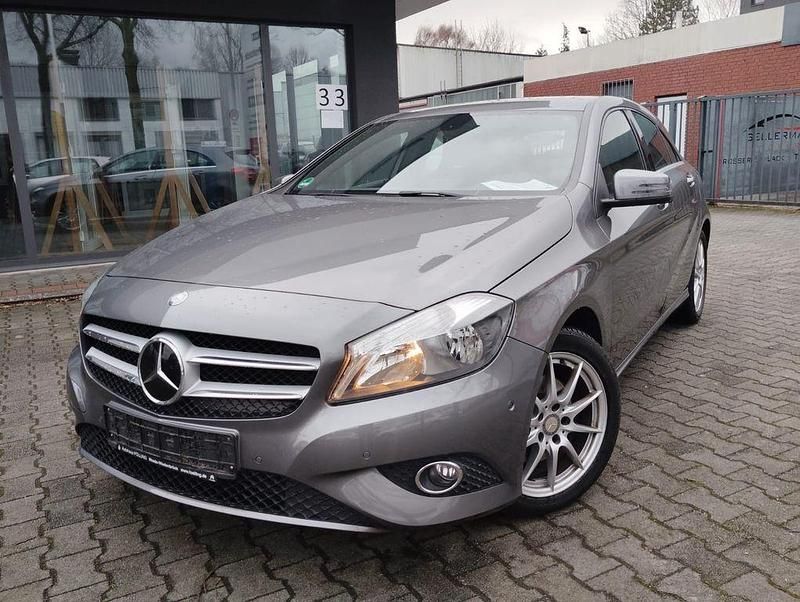 Gebraucht Mercedes A200 156 PS (114 kW) 2014 Grau Limousine