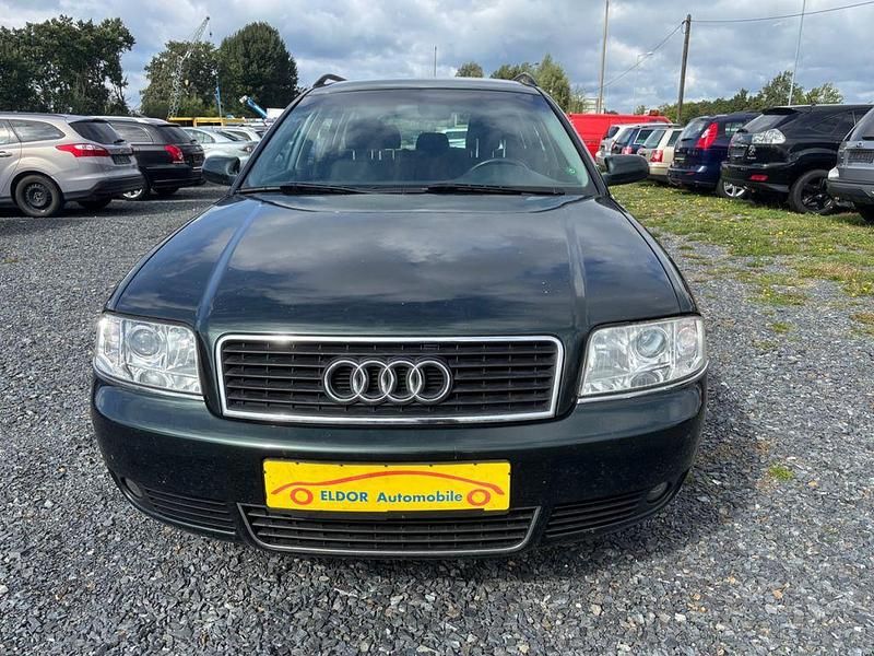 Grün Gebraucht 2003 Audi A6 Kombi | 1.450 € (Fairer Preis) - Bild 1/4