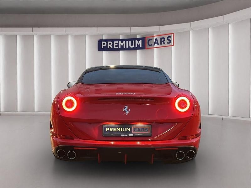 Second-hand Ferrari California 560 CP (411 kW) 2014 Negru Cabrio
