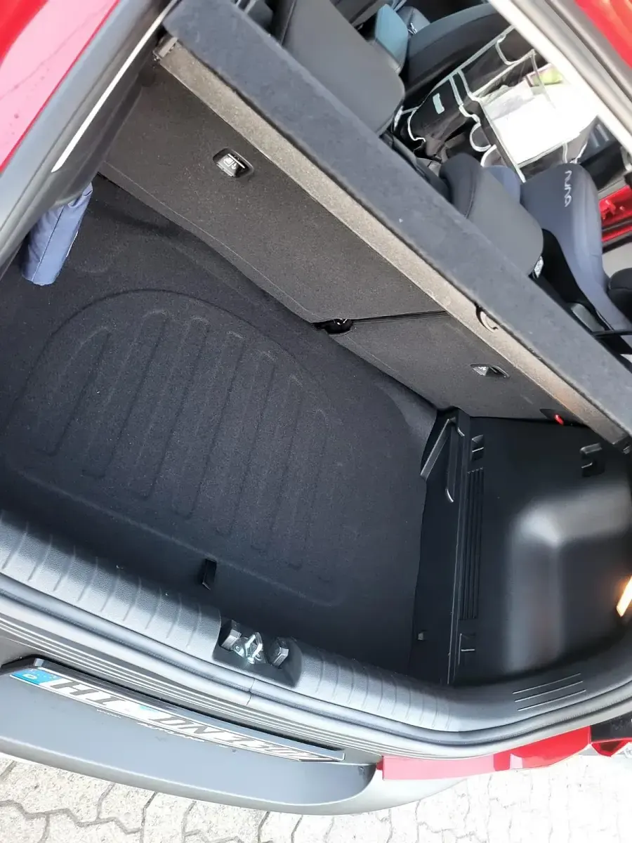 Gebraucht Kia Stonic 80 PS (58 kW) 2023 Rot SUV