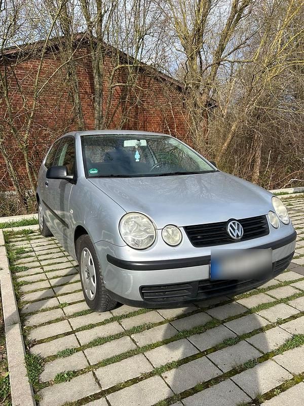 Gebraucht VW Polo 54 PS (39 kW) 2003 Silber Kleinwagen