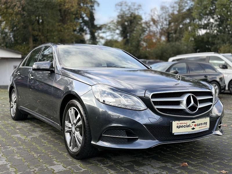 Grau metallic Gebraucht 2013 Mercedes E350 Limousine | 22.890 € (Fairer Preis) - Bild 1/4