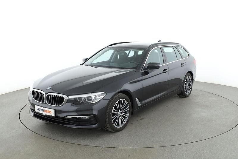 Grau Gebraucht 2020 BMW 520 Kombi | 24.980 € (Fairer Preis) - Bild 1/3