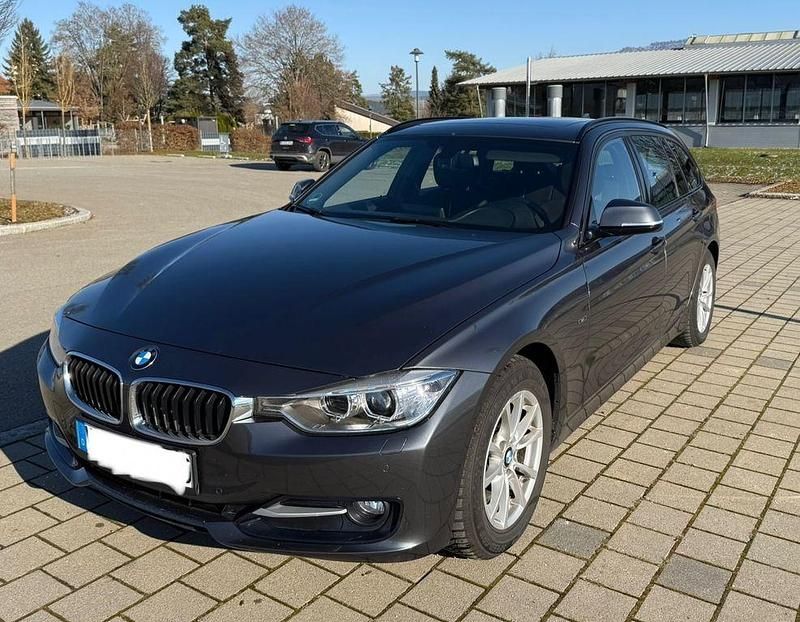 Silber Gebraucht 2013 BMW 316 Sport Line Kombi | 11.300 € (Fairer Preis) - Bild 1/4