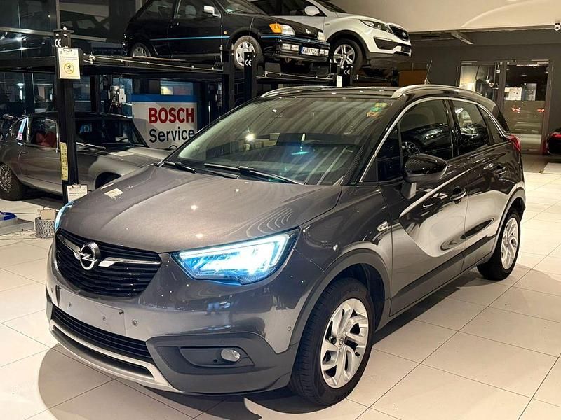 Grau Gebraucht 2021 Opel Crossland Innovation SUV | 12.580 € (Fairer Preis) - Bild 1/4